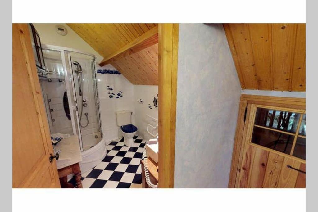 La Grange De Salvaneix Gite Pour 15 Personnes 7 Chambres Avec 6 Sdb-6Wc Sarran Exterior foto