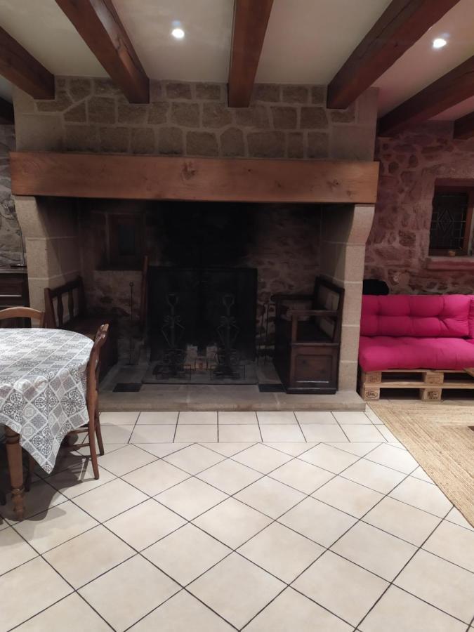 La Grange De Salvaneix Gite Pour 15 Personnes 7 Chambres Avec 6 Sdb-6Wc Sarran Exterior foto