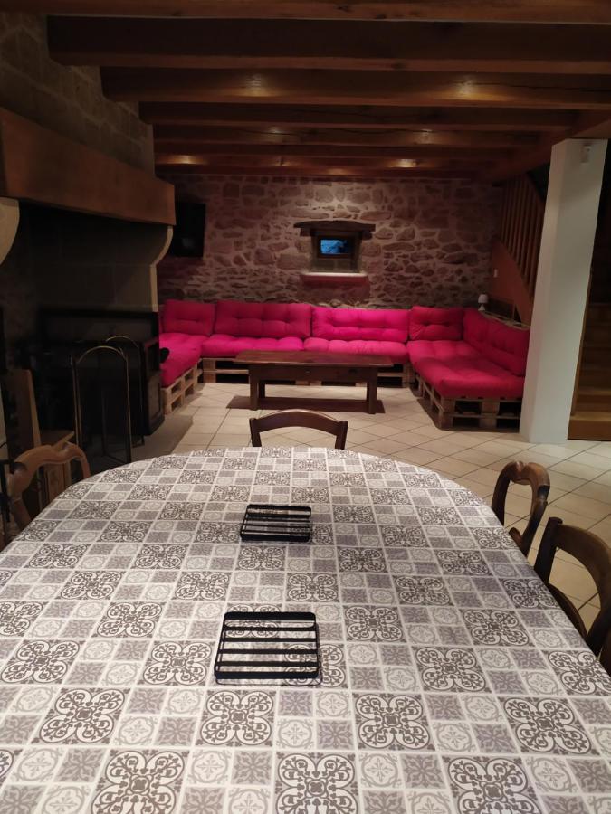 La Grange De Salvaneix Gite Pour 15 Personnes 7 Chambres Avec 6 Sdb-6Wc Sarran Exterior foto