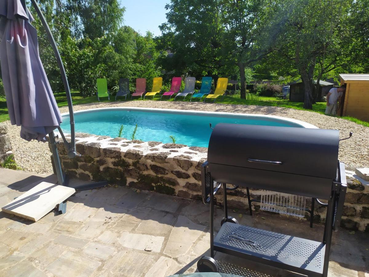 La Grange De Salvaneix Gite Pour 15 Personnes 7 Chambres Avec 6 Sdb-6Wc Sarran Exterior foto