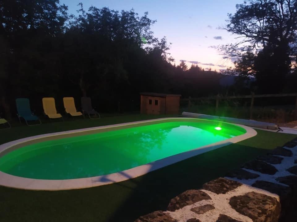 La Grange De Salvaneix Gite Pour 15 Personnes 7 Chambres Avec 6 Sdb-6Wc Sarran Exterior foto